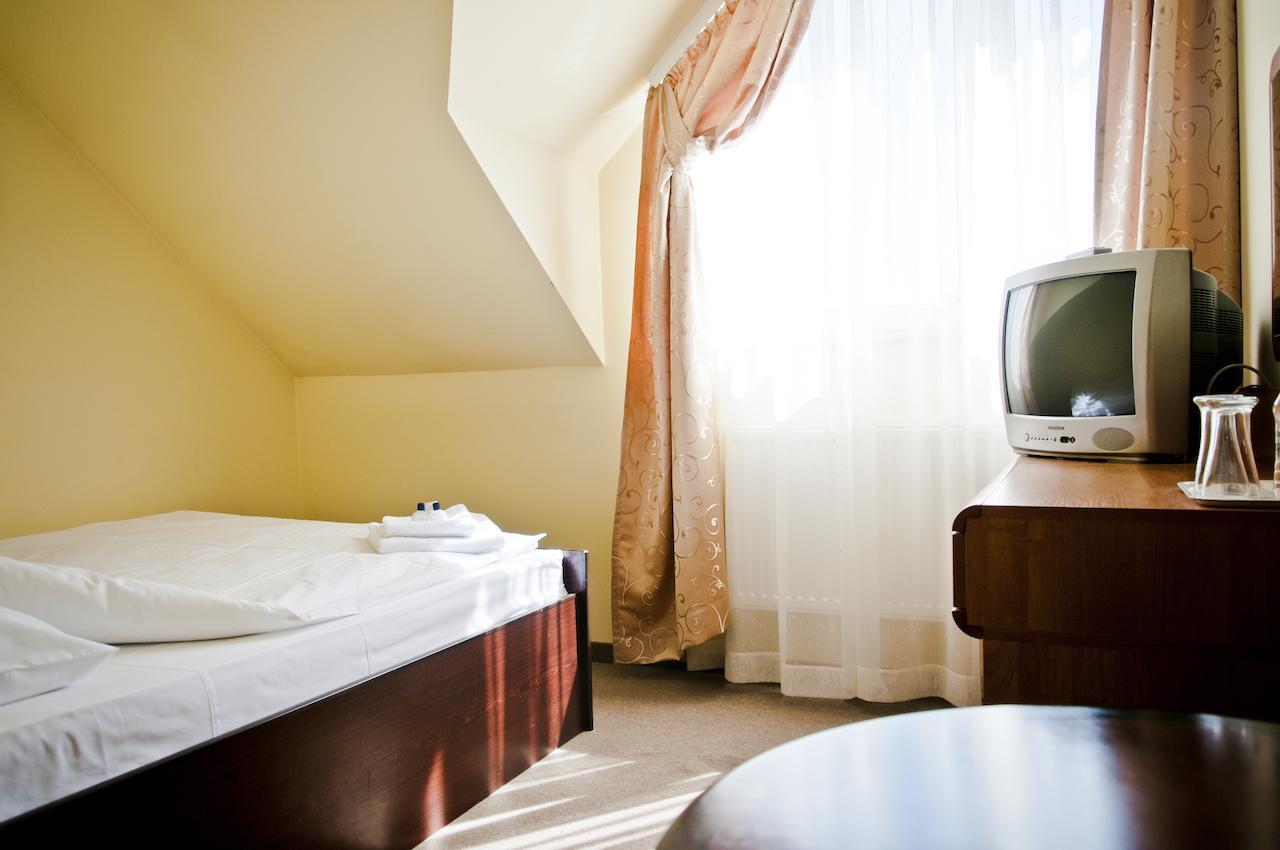 Hotel Olenka Szydlowiec Szoba fotó