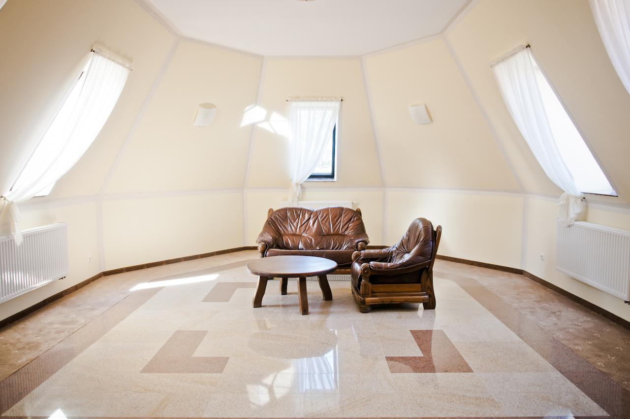 Hotel Olenka Szydlowiec Kültér fotó