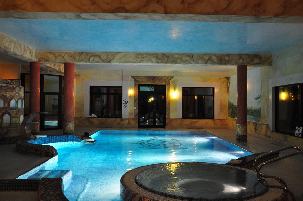 Hotel Olenka Szydlowiec Kültér fotó