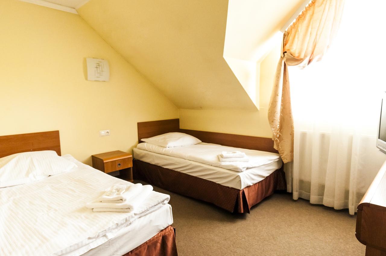 Hotel Olenka Szydlowiec Kültér fotó